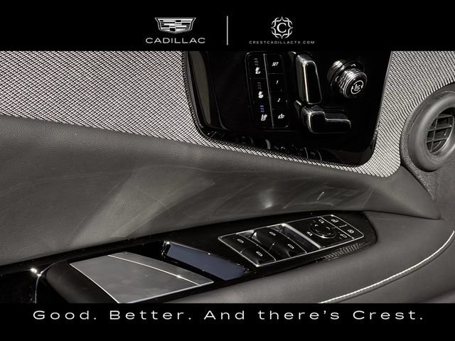 Used 2025 Cadillac Optiq Luxury 2 w/ LPO, Floor Liner Package AWD/4WD image 25