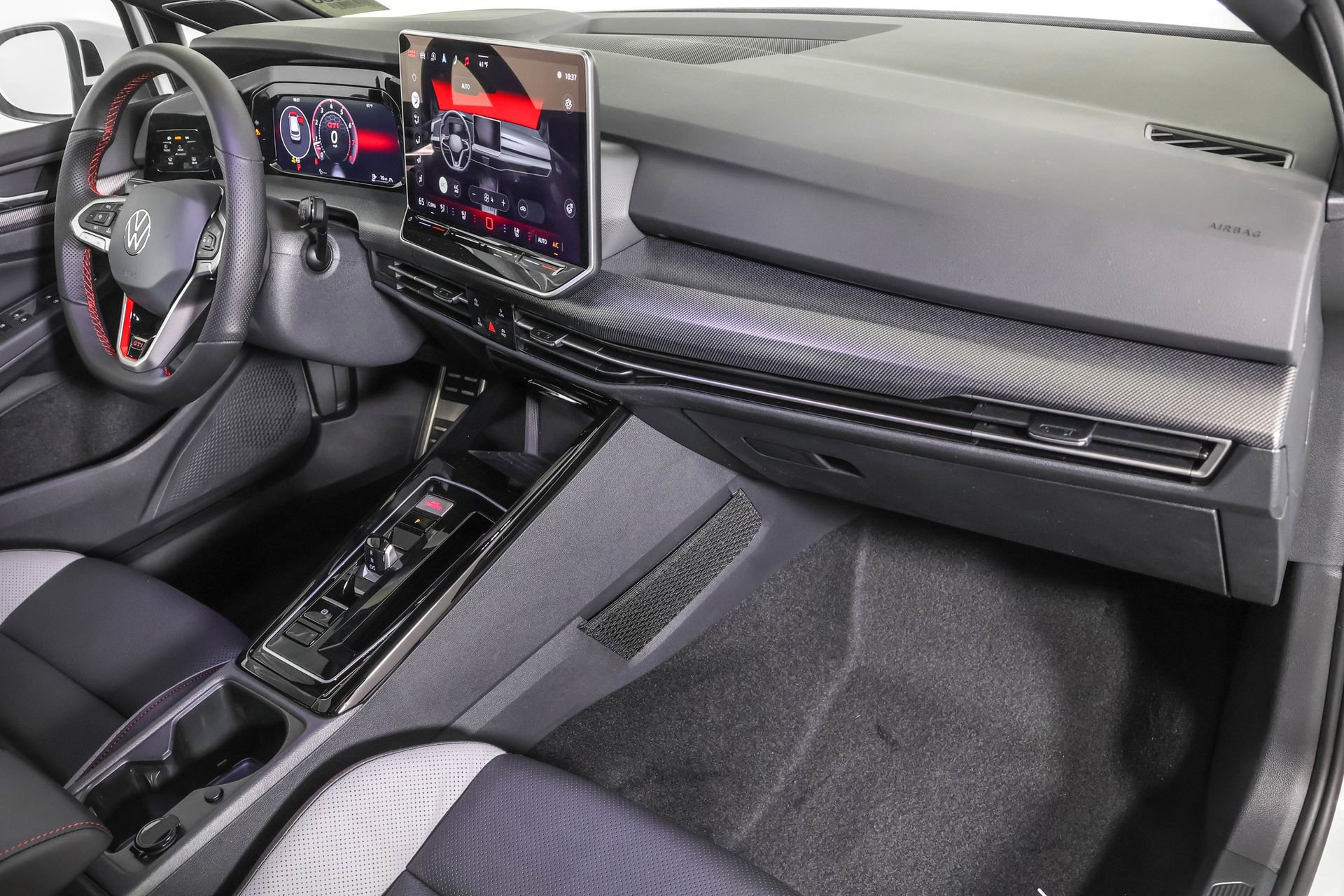 New 2026 Volkswagen GTI SE image 41