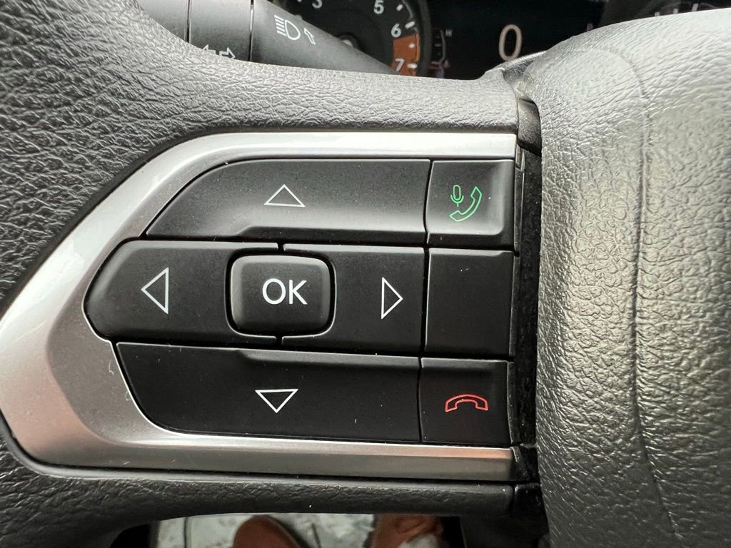 Used 2023 Jeep Compass Sport image 34
