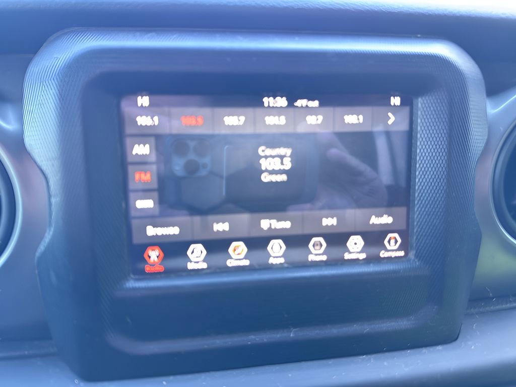 Used 2018 Jeep Wrangler Unlimited Sport S image 13