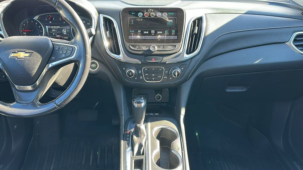 Used 2018 Chevrolet Equinox Premier image 11