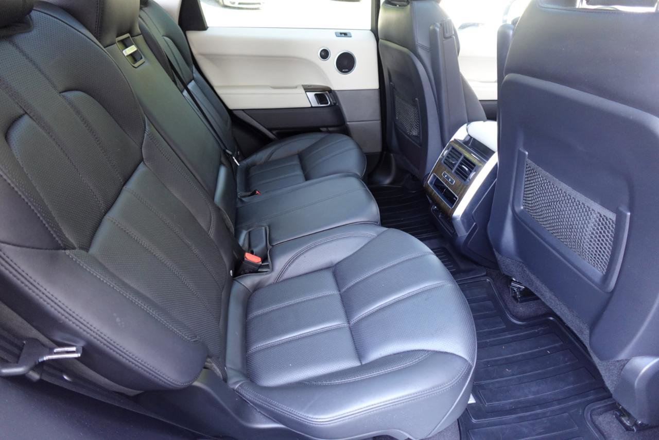 Used 2017 Land Rover Range Rover Sport HSE image 12