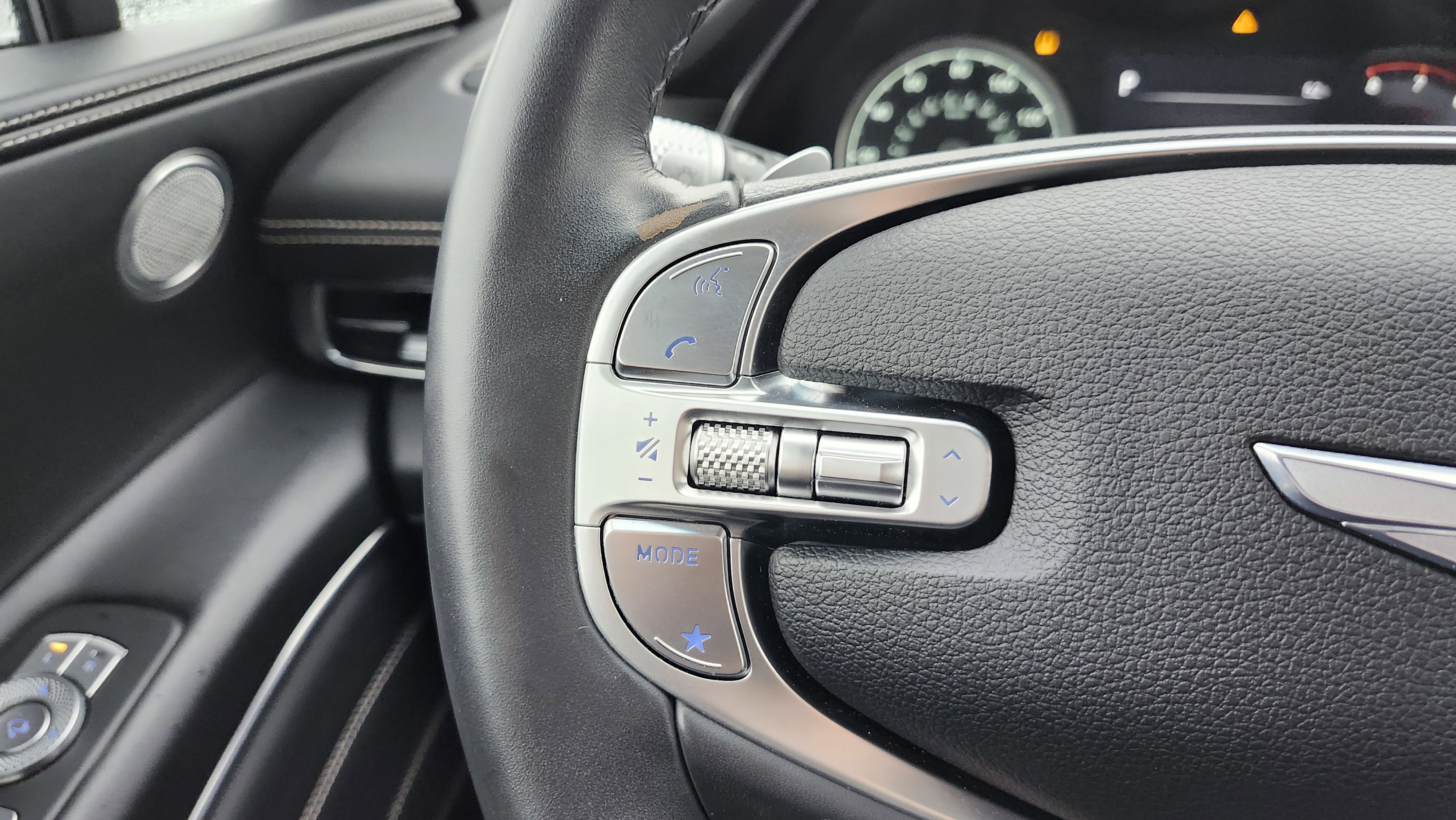 Used 2024 Genesis GV80 2.5T image 39