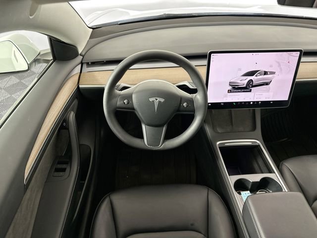 Used 2023 Tesla Model 3 Standard Range image 11
