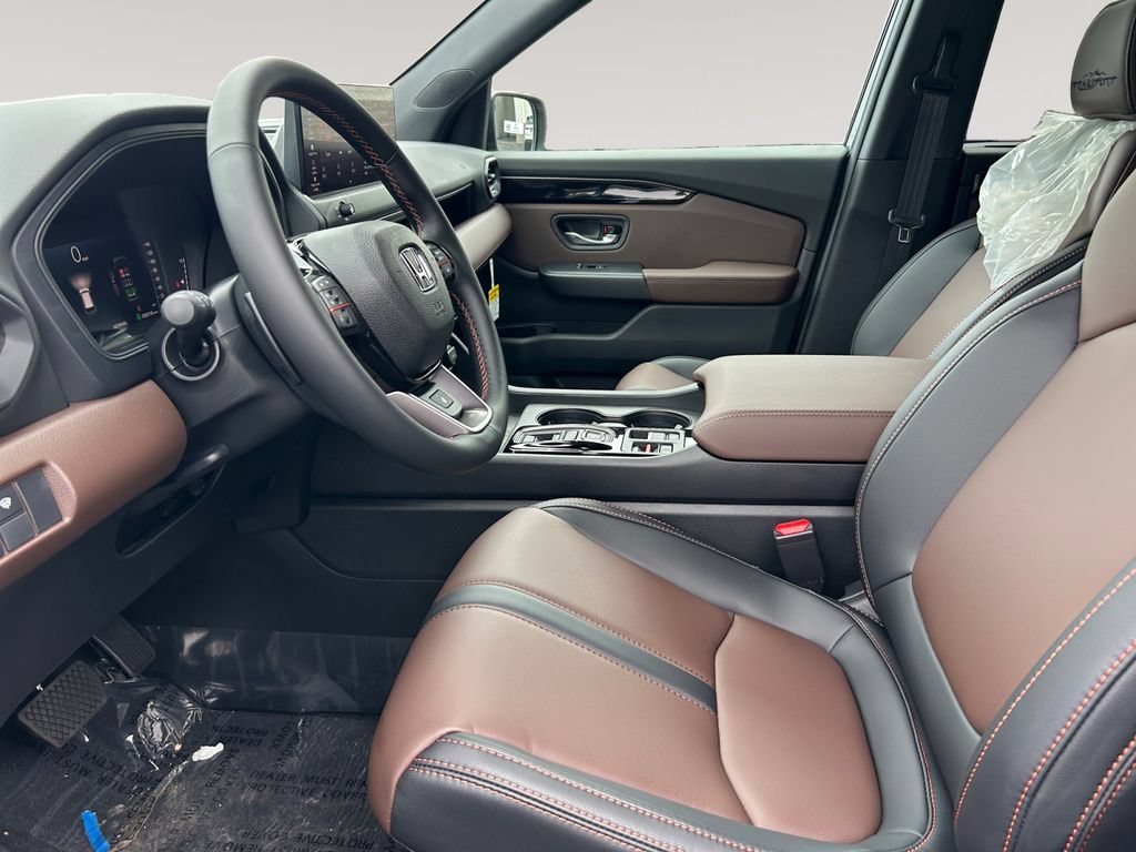 New 2026 Honda Pilot TrailSport image 9