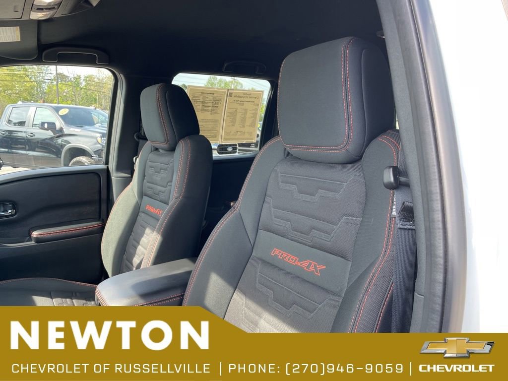 Used 2025 Nissan Frontier PRO-4X AWD/4WD image 7