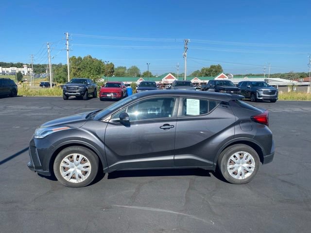 Used 2020 Toyota C-HR LE FWD image 2