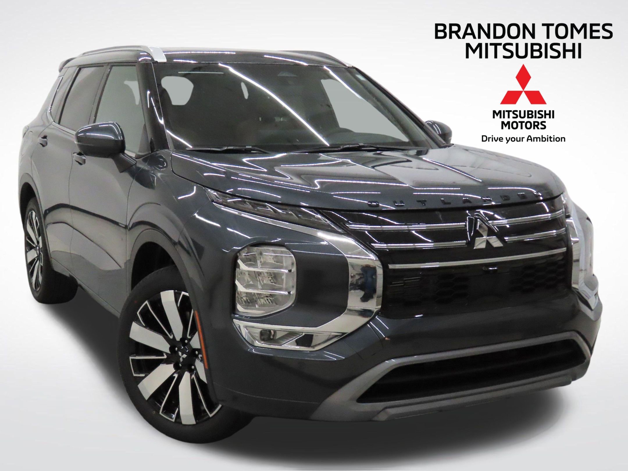 New 2026 Mitsubishi Outlander SEL image 1