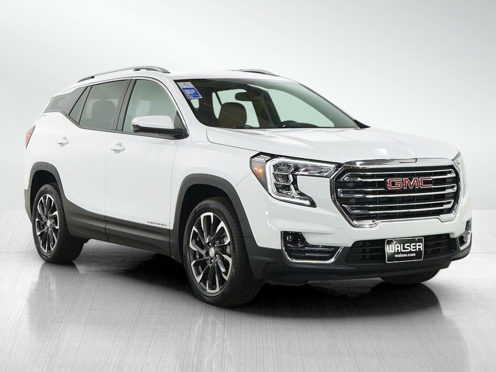 Used 2022 GMC Terrain SLT w/ LPO, Floor Liner Package AWD/4WD image 7