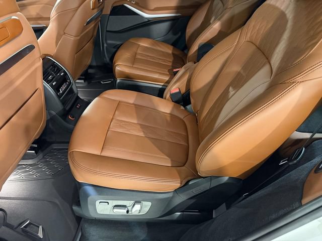 Used 2024 BMW X7 xDrive40i w/ Executive Package AWD/4WD image 19