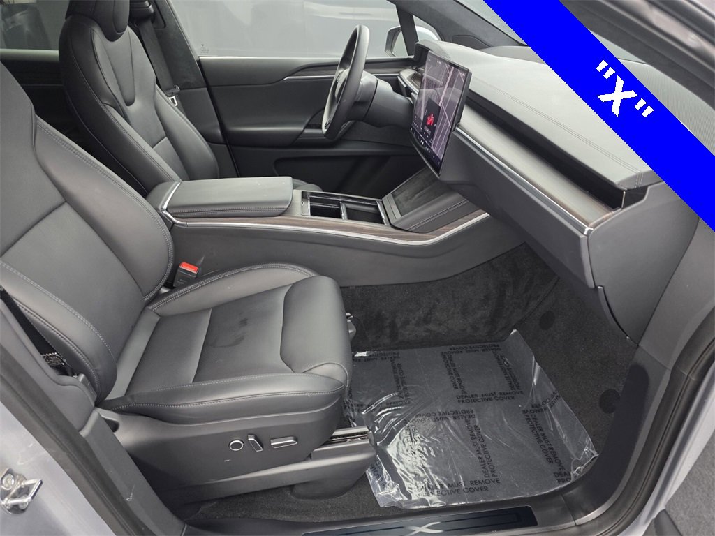 Used 2024 Tesla Model X image 26