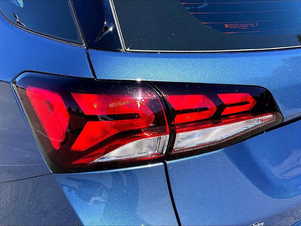 Used 2024 Chevrolet Equinox LS AWD/4WD image 33