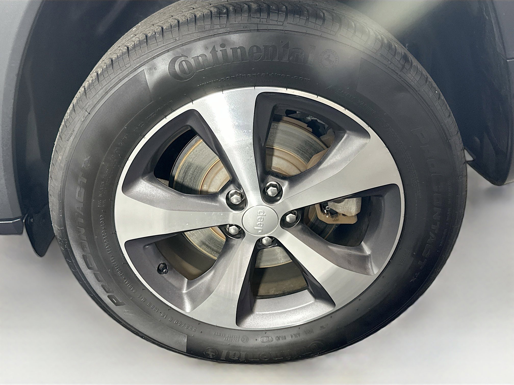 Used 2022 Jeep Cherokee Limited image 11