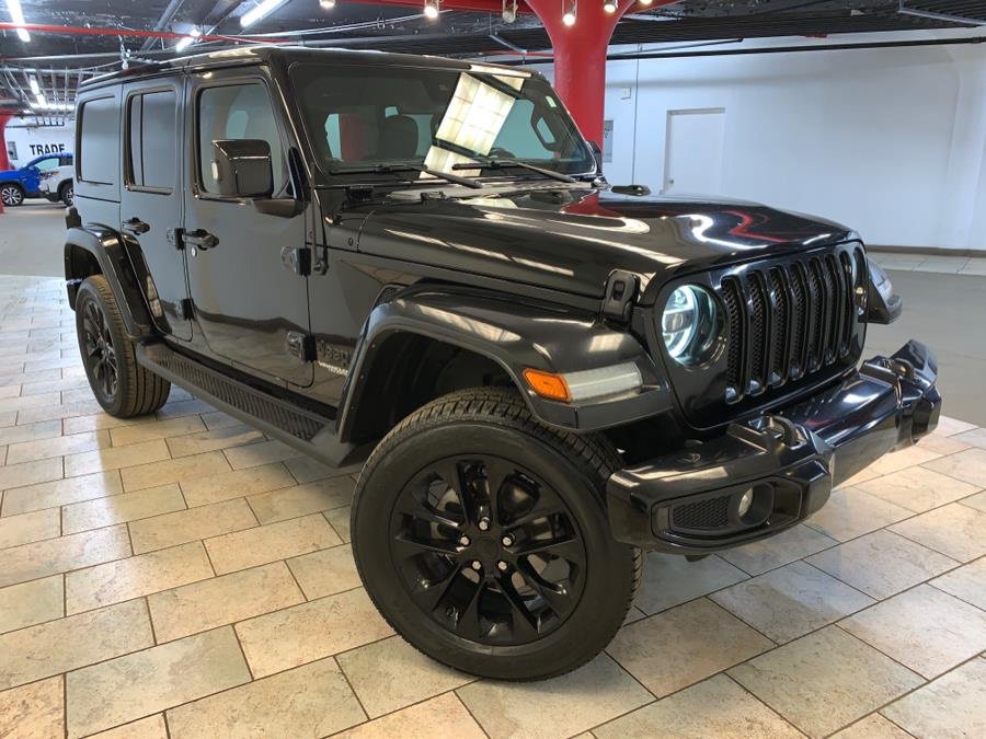 Used 2022 Jeep Wrangler Unlimited Sahara AWD/4WD image 4