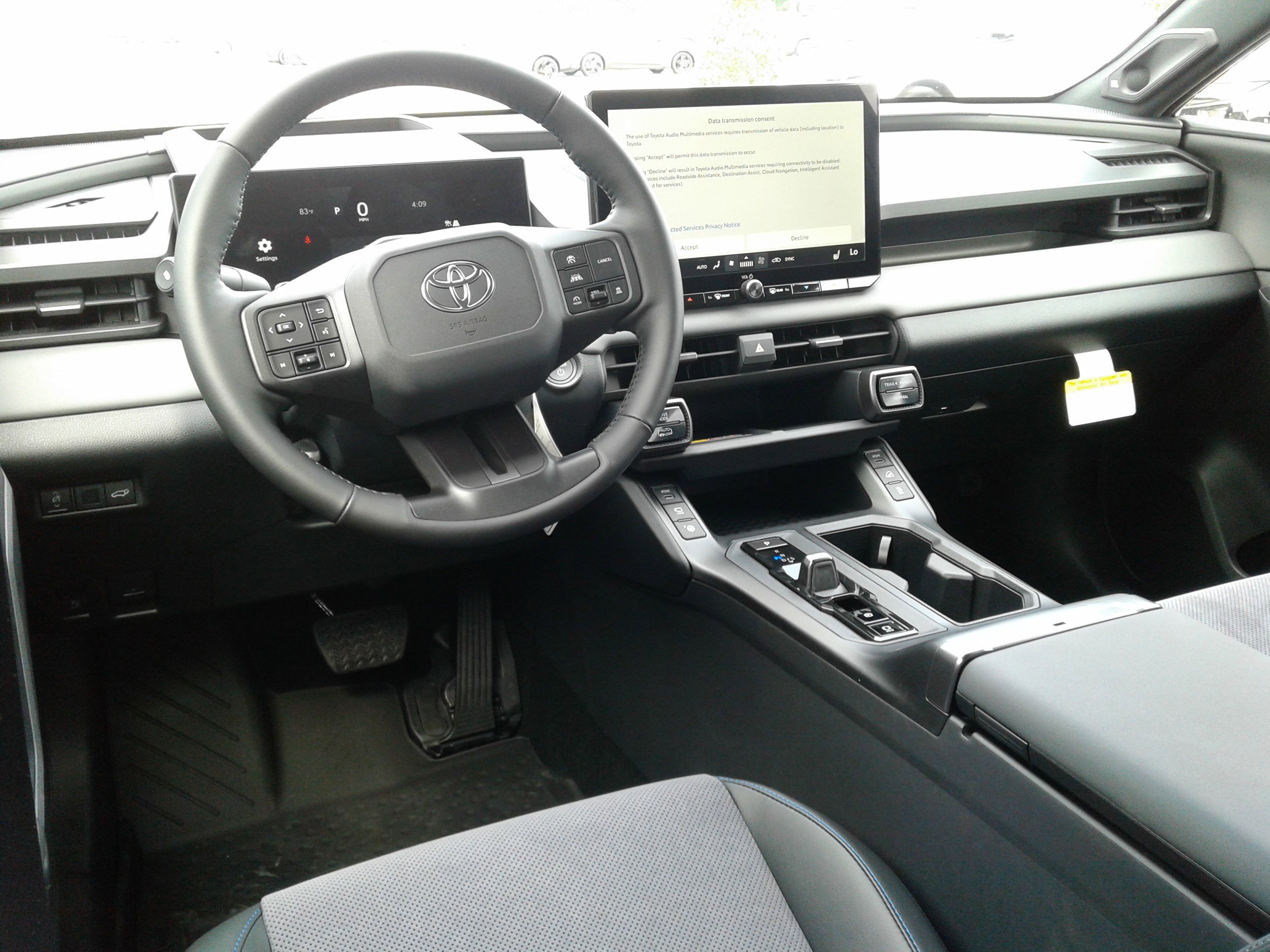 New 2026 Toyota RAV4 XSE AWD/4WD image 5
