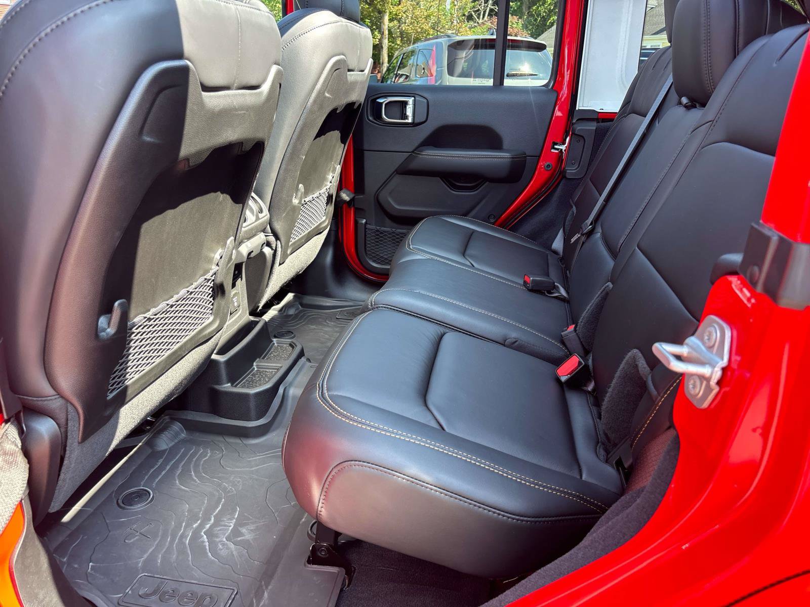 Certified 2025 Jeep Wrangler Unlimited Rubicon 392 AWD/4WD image 11