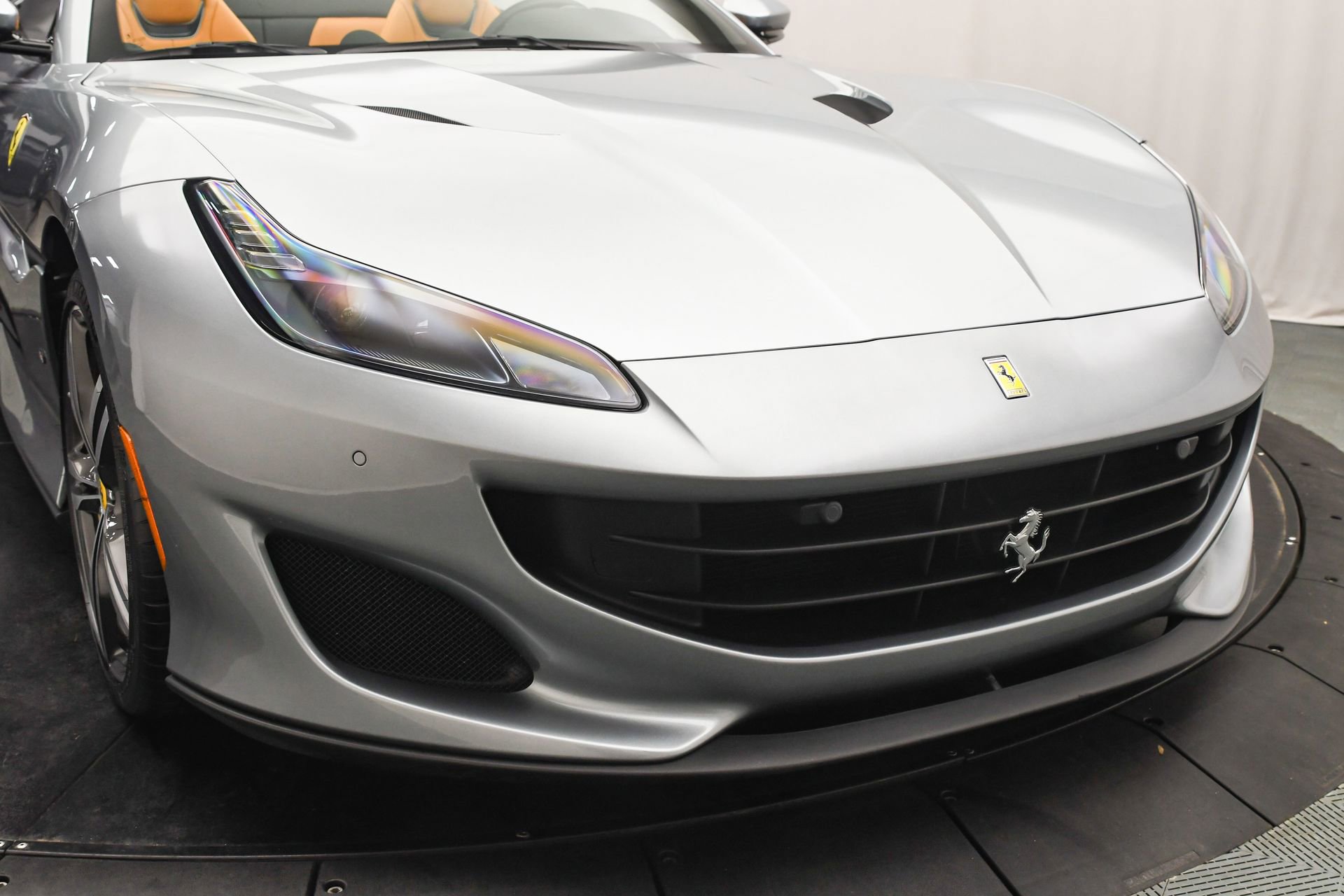 Used 2019 Ferrari Portofino image 27