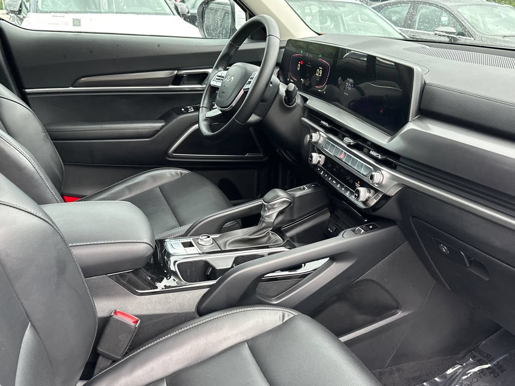 Certified 2023 Kia Telluride S w/ S Sunroof Package AWD/4WD image 13