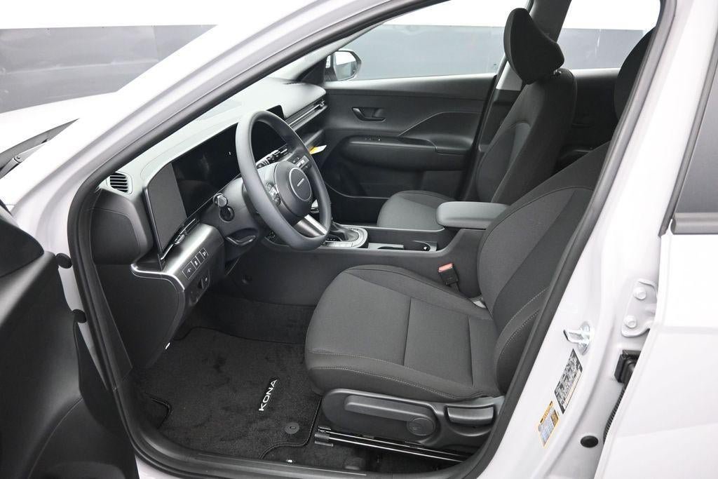 New 2027 Hyundai Kona SE FWD image 9