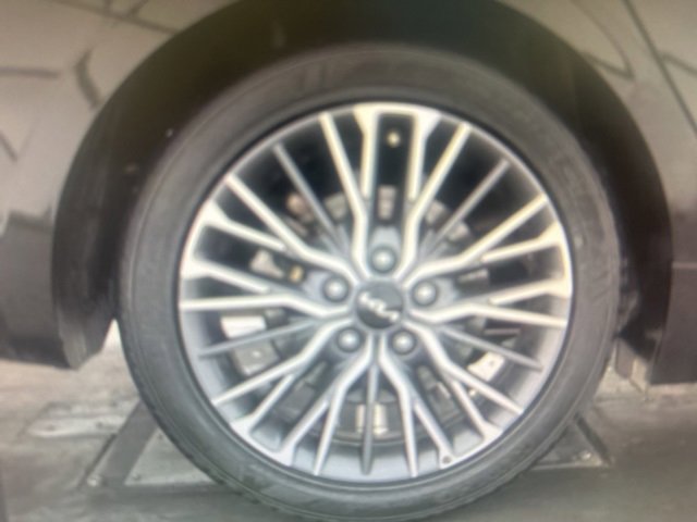 Certified 2024 Kia Forte GT-Line image 7