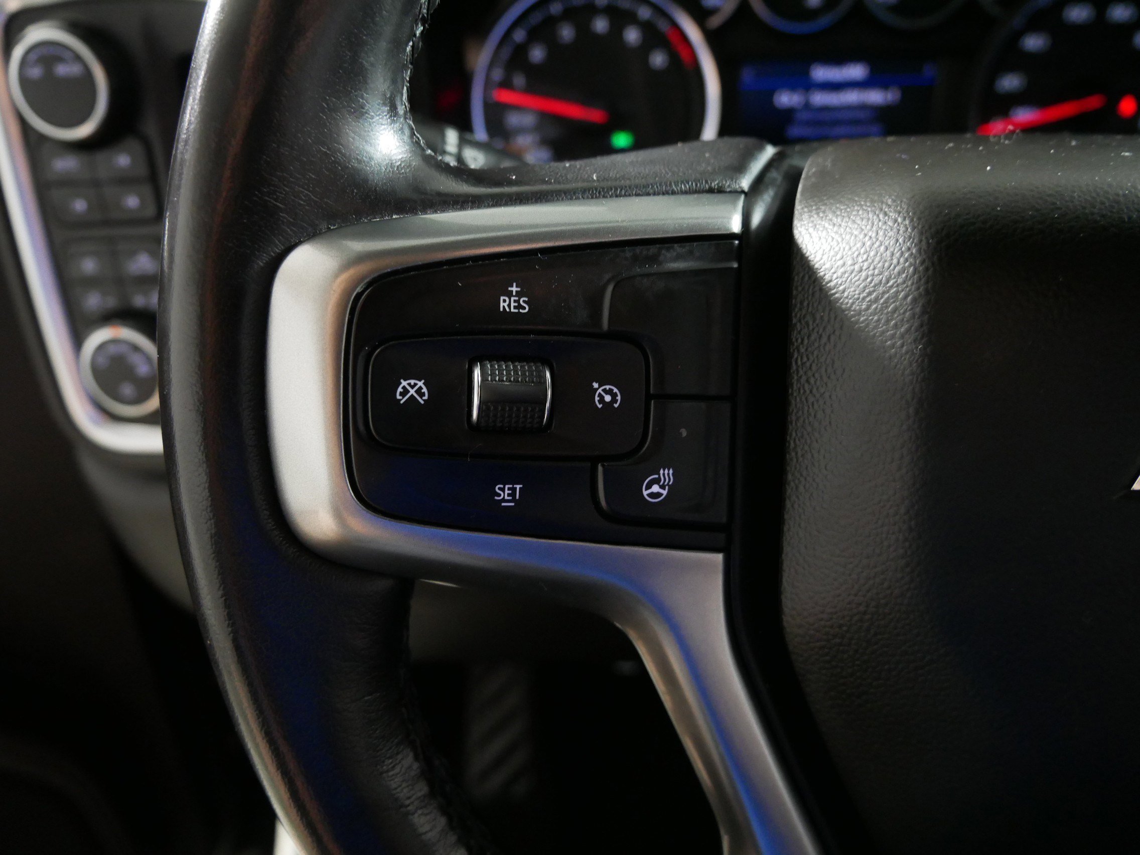 Used 2020 Chevrolet Silverado 1500 RST AWD/4WD image 27