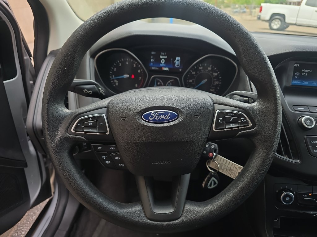 Used 2018 Ford Focus SE FWD image 13