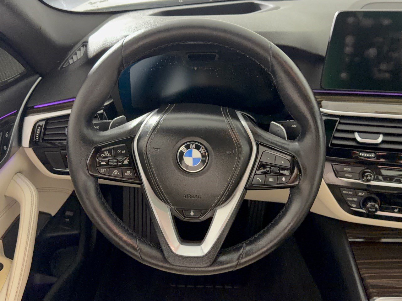 Used 2022 BMW 530i xDrive w/ Executive Package AWD/4WD image 28