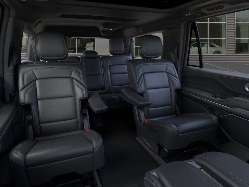 New 2025 Lincoln Navigator L Reserve image 11