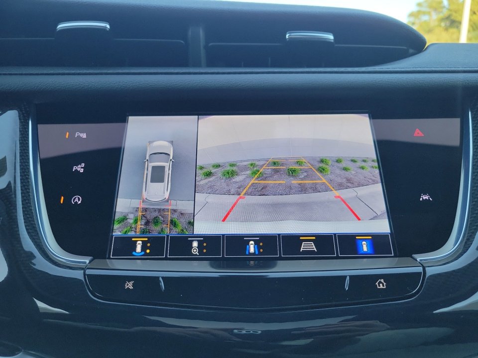 New 2025 Cadillac XT6 Sport w/ Technology Package image 19