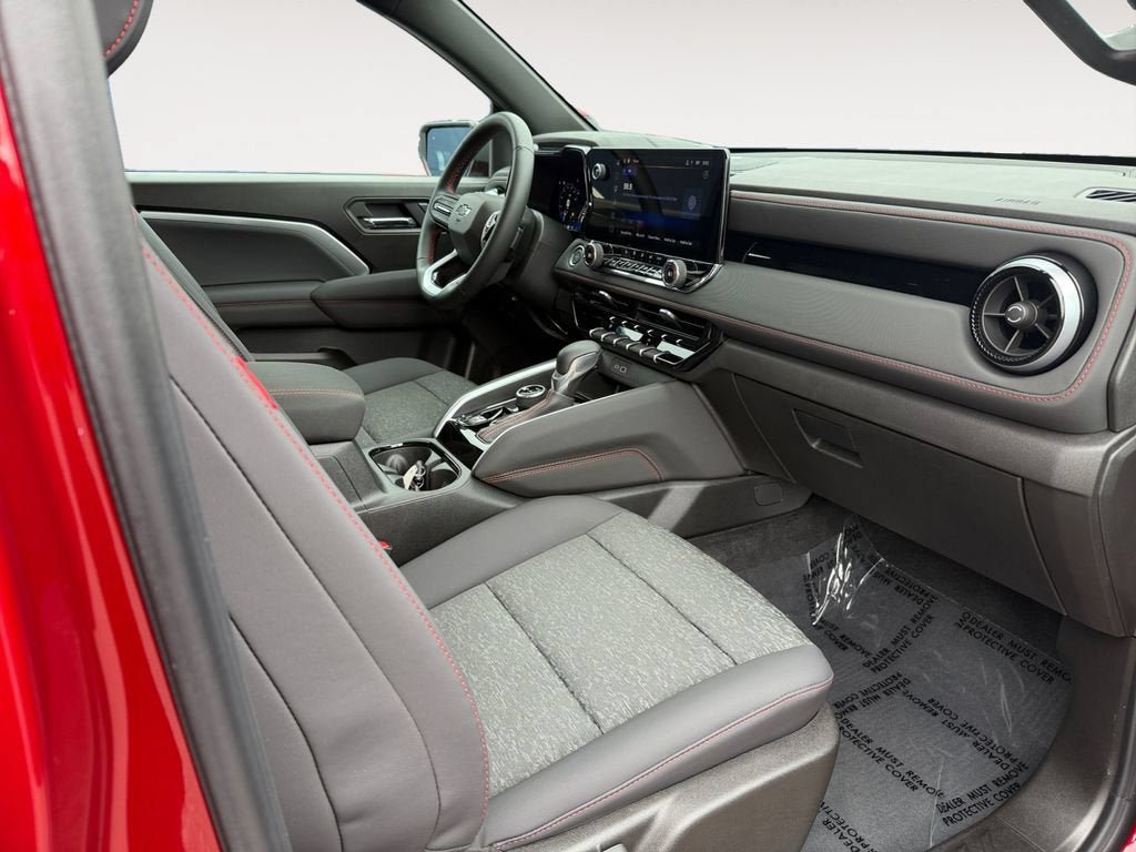 Used 2025 Chevrolet Colorado Z71 w/ Technology Package AWD/4WD image 26