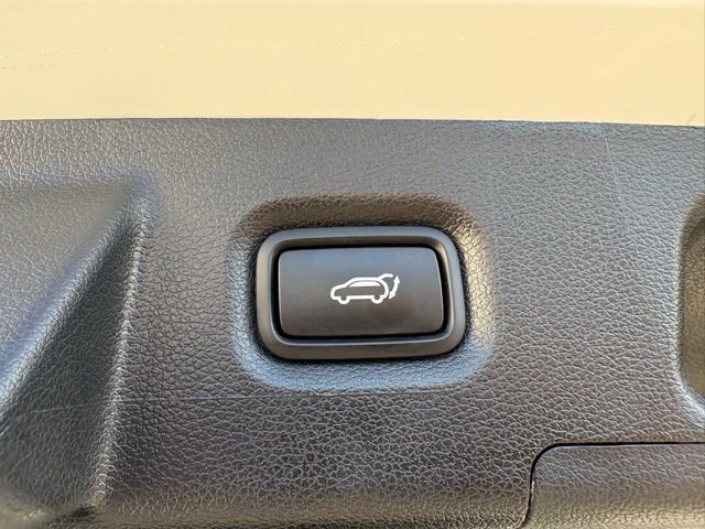 Used 2023 Hyundai Santa Fe SEL image 31