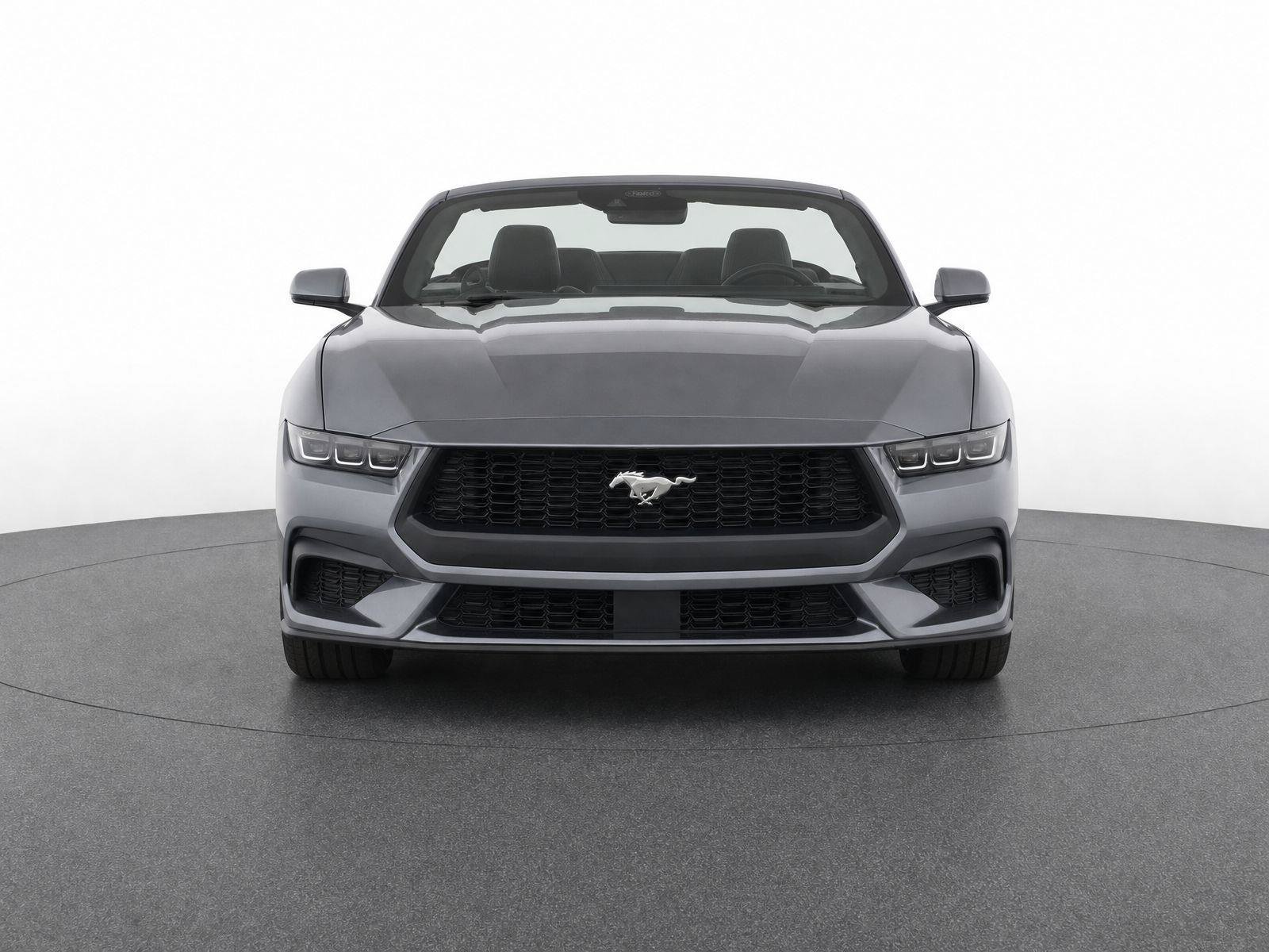 Used 2025 Ford Mustang Premium RWD image 5
