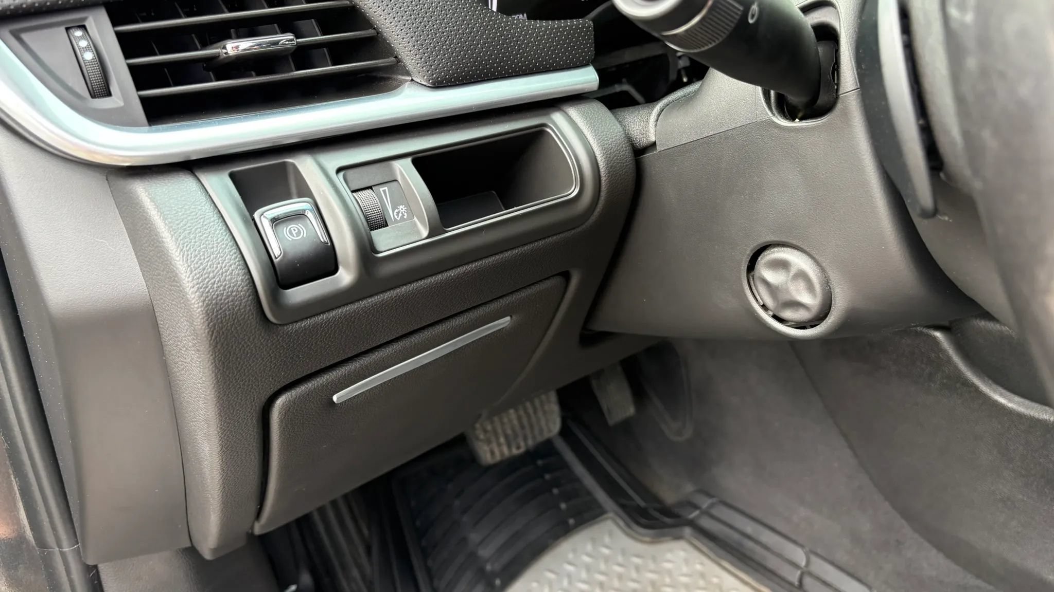 Used 2019 Cadillac XTS Luxury FWD image 18