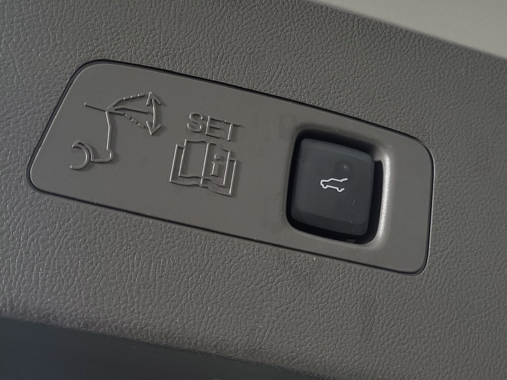 Certified 2020 Lincoln Corsair FWD w/ Premium Package image 7