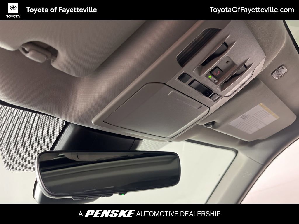 Used 2026 Toyota Highlander Limited image 29