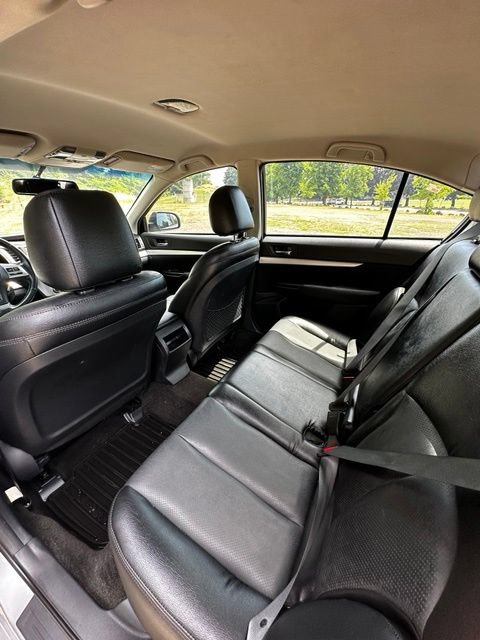 Used 2012 Subaru Legacy 2.5i Premium AWD/4WD image 17