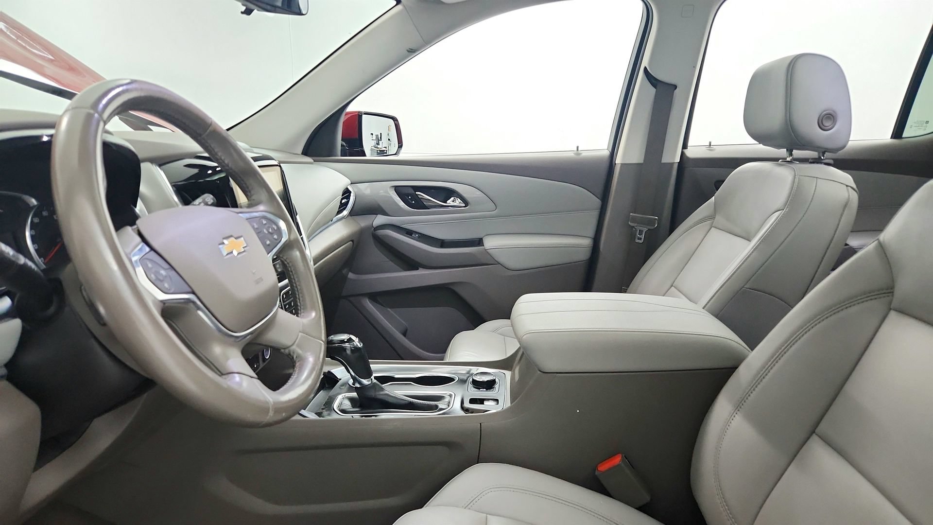 Used 2019 Chevrolet Traverse LT w/ LT Premium Package FWD image 17