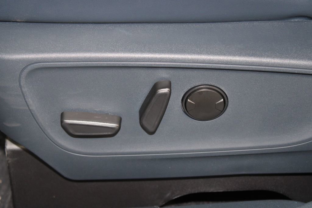 New 2026 Ford Maverick Lariat image 18