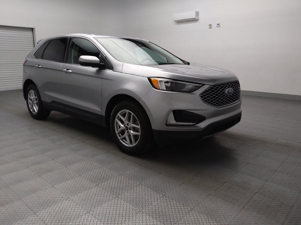 Used 2024 Ford Edge SEL image 13