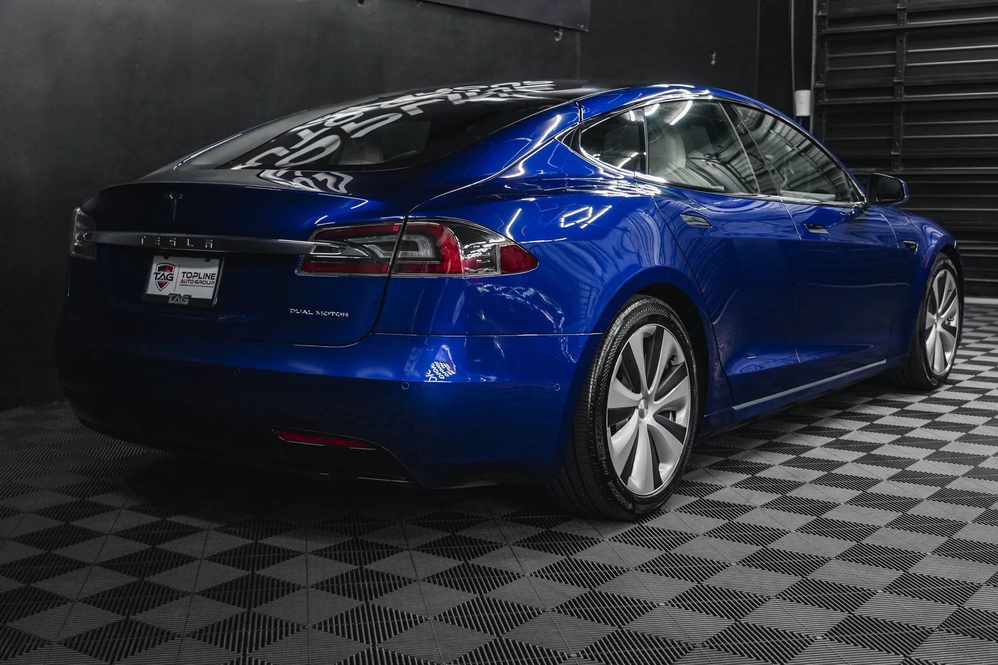 Used 2020 Tesla Model S AWD image 23