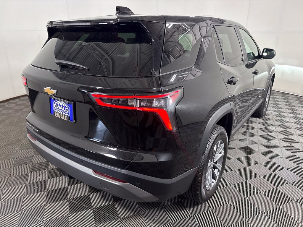 Used 2025 Chevrolet Equinox LT AWD/4WD image 10