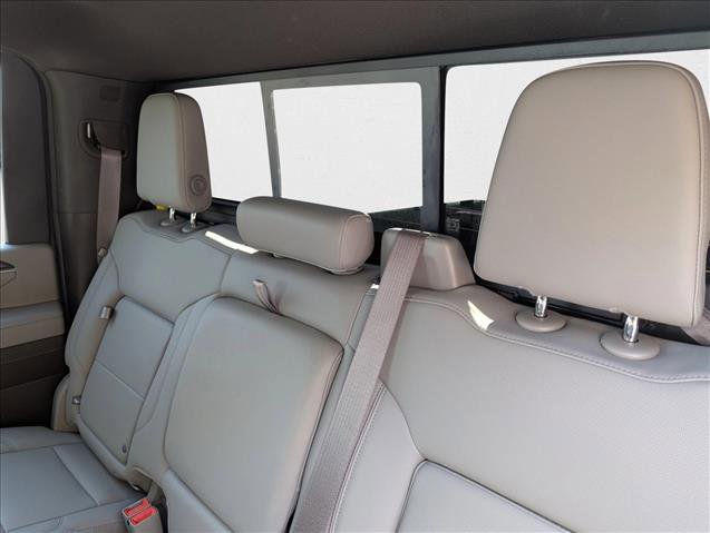 Used 2024 Chevrolet Silverado 2500 LTZ w/ LTZ Convenience Package image 24