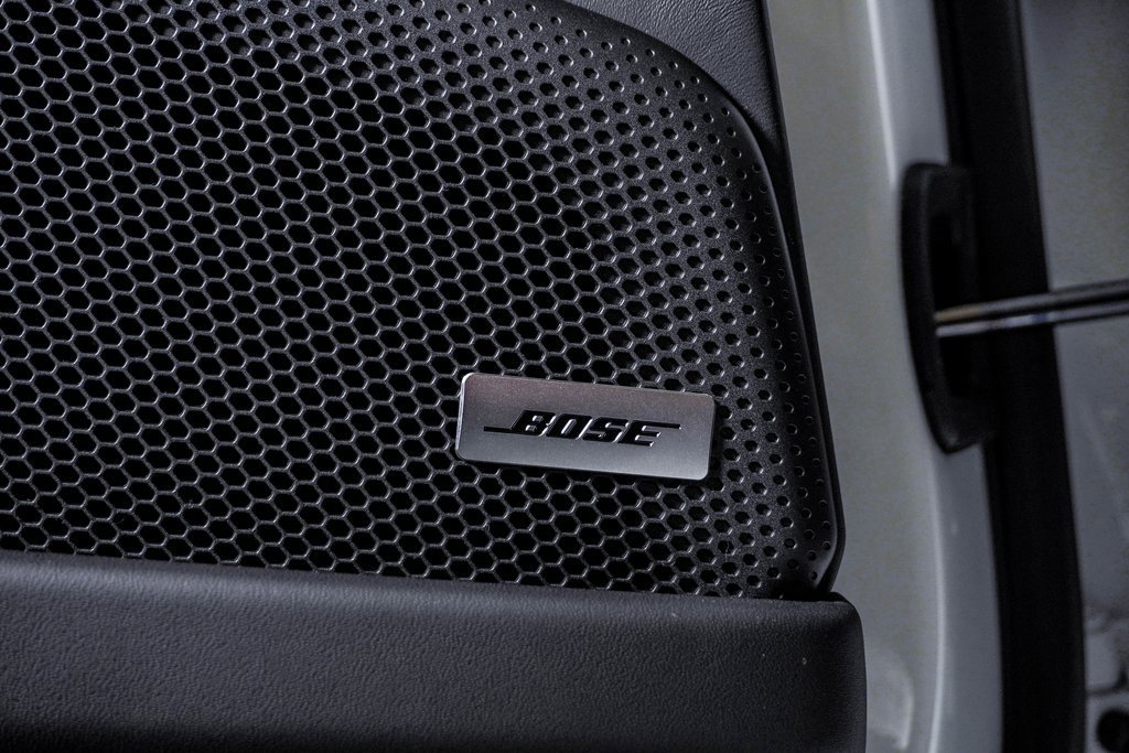 Certified 2025 Porsche Panamera 4 image 27