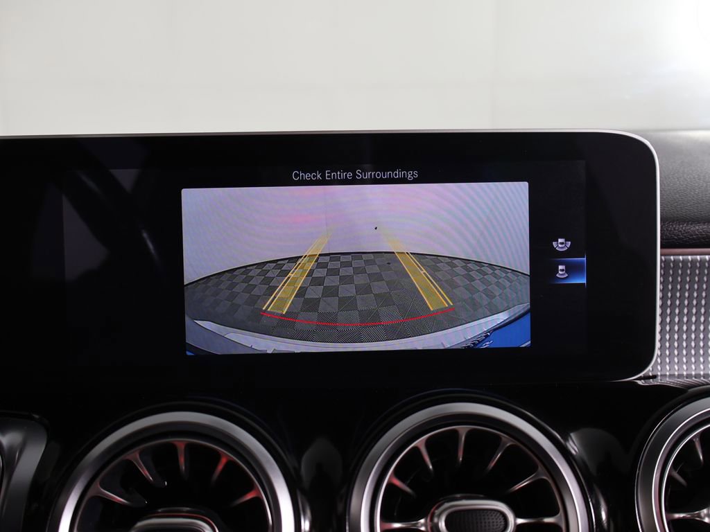 Used 2021 Mercedes-Benz GLB 250 4MATIC w/ Premium Package image 46
