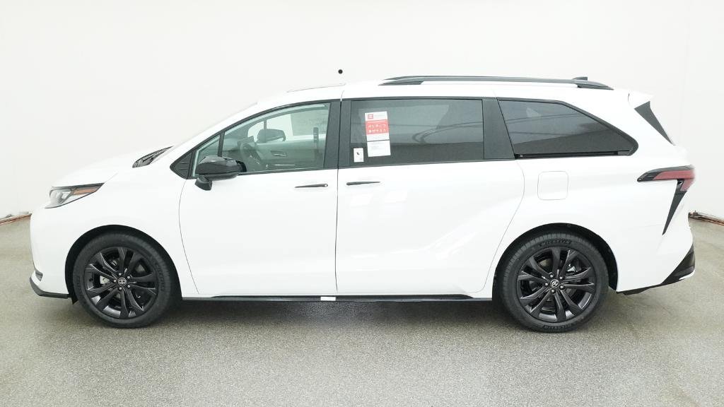 New 2026 Toyota Sienna XSE FWD image 20