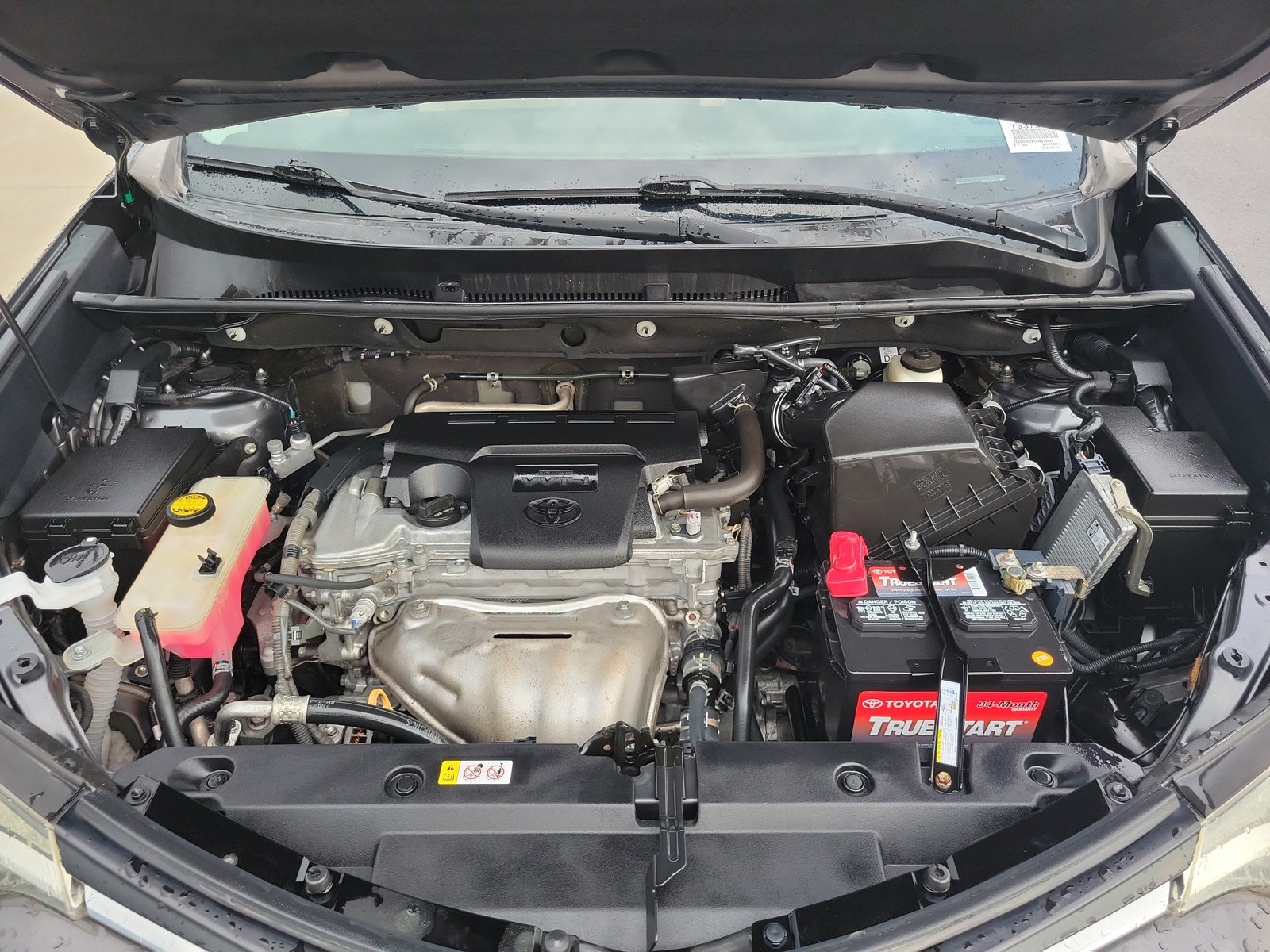 Used 2018 Toyota RAV4 XLE FWD image 32