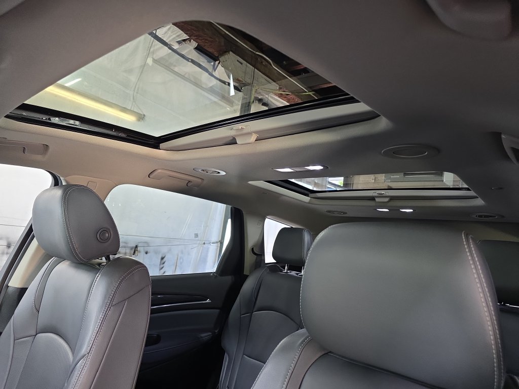 Used 2018 Buick Enclave Essence w/ Trailering Package FWD image 35