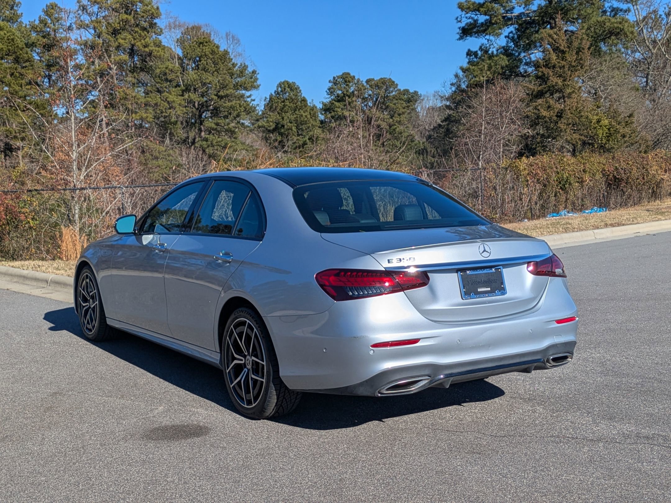 Used 2022 Mercedes-Benz E 350 Sedan image 7