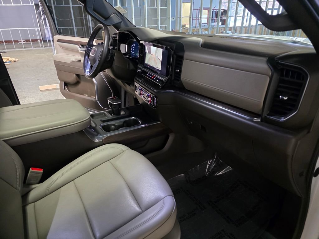 Used 2023 GMC Sierra 1500 SLT w/ SLT Premium Package image 21