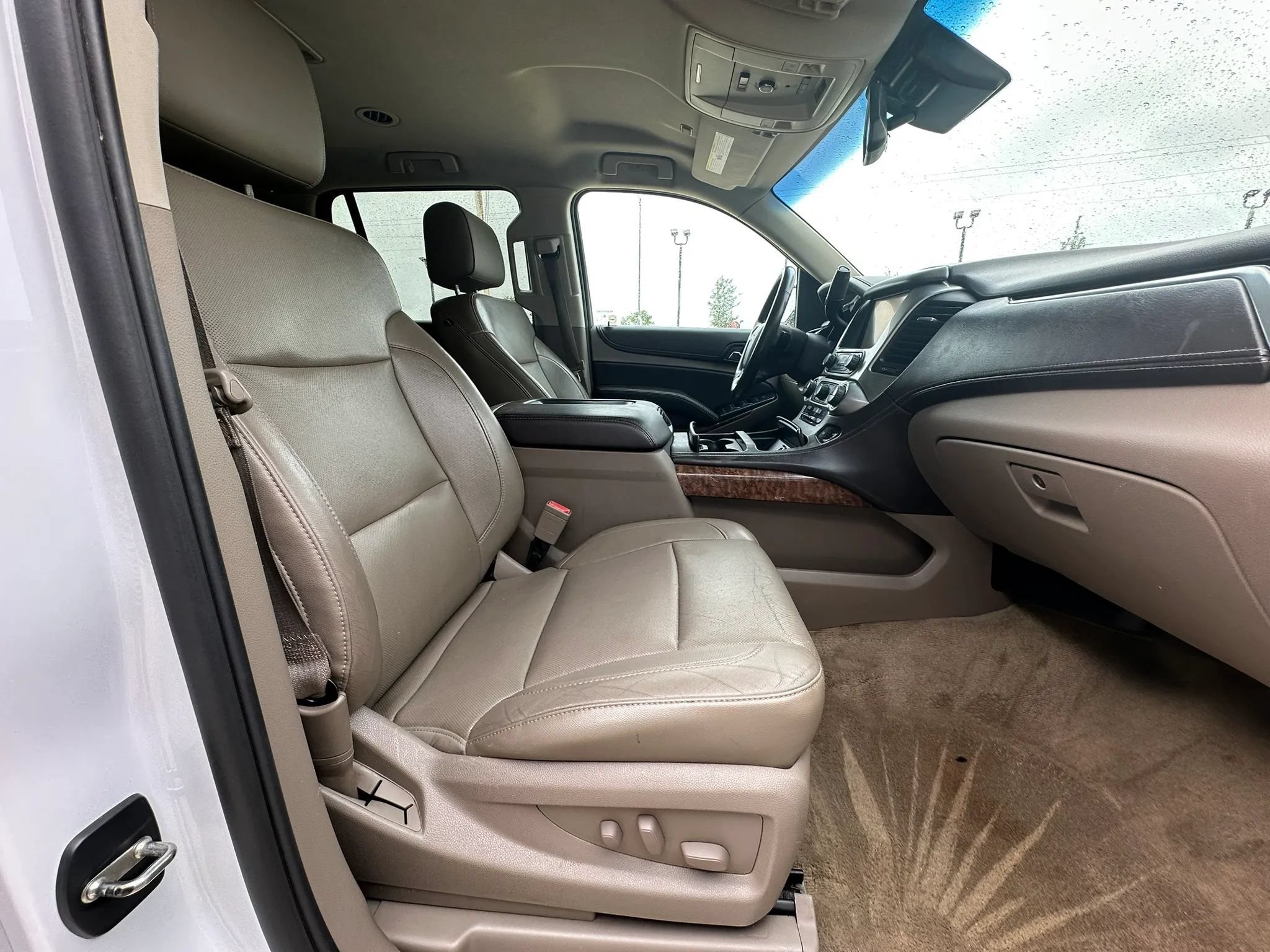 Used 2015 Chevrolet Tahoe LTZ AWD/4WD image 21